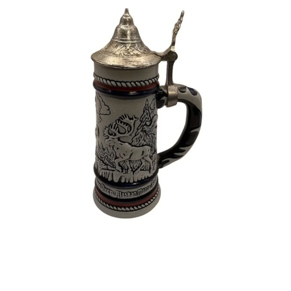 Avon 1976 Handcrafted Brazil Mtn Goat Alaska Moose Ceramic Beer Stein Pewter Lid